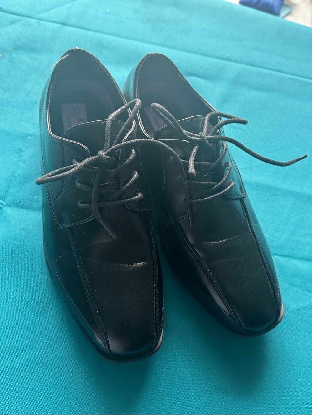 Kid’s Black Lace-Up Dress Shoes Size 5